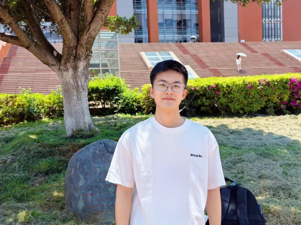 生物医学工程-刘嘉靖-图书馆.jpg