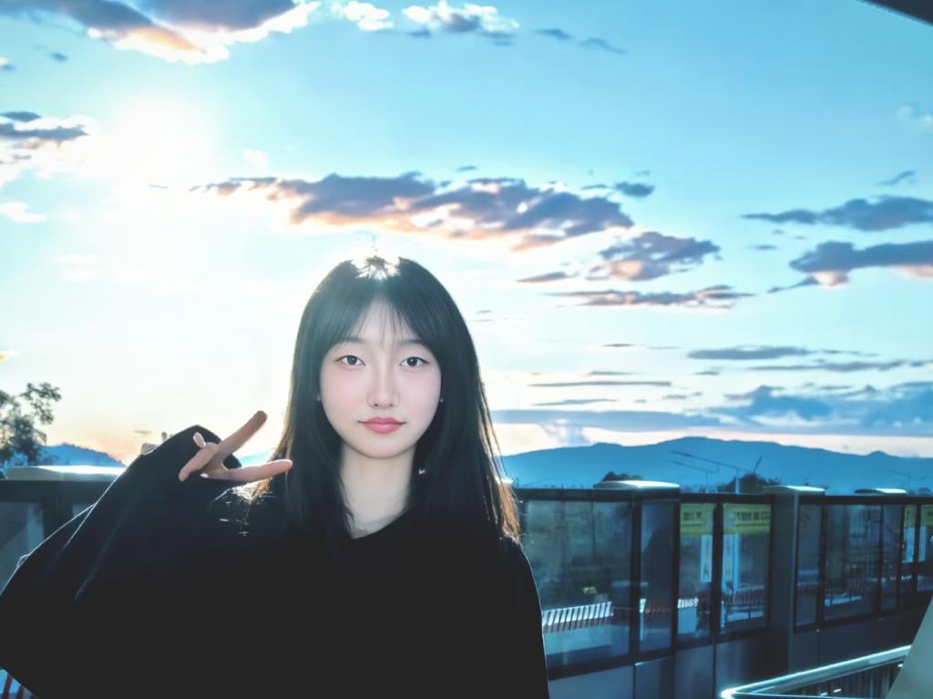 测控技术与仪器+张吴瑾山+生活照片.jpg