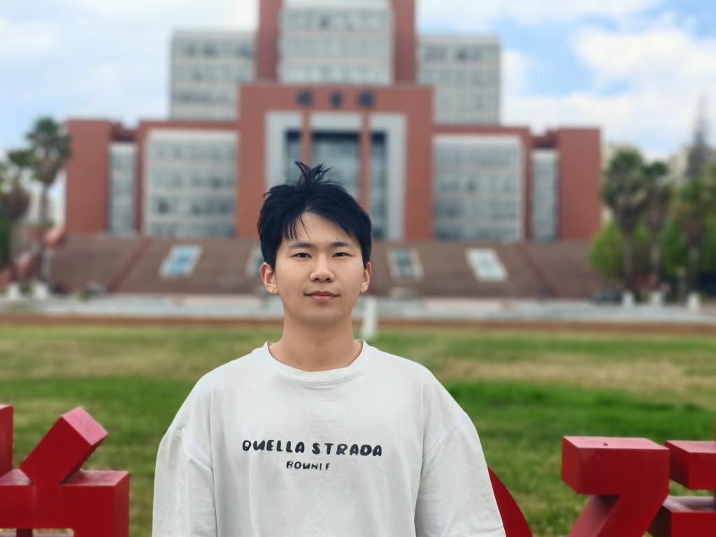 信息工程与自动化学院-王佳佳2.jpg