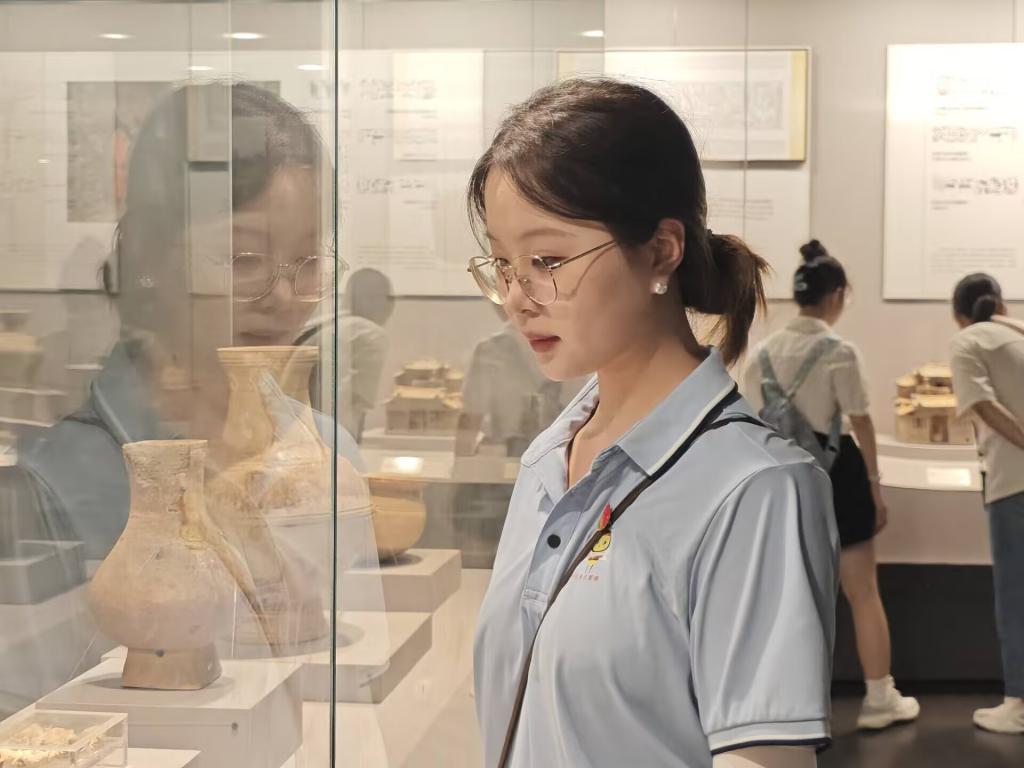 计算机科学与技术+岳馨+2025暑期“三下乡”.jpg